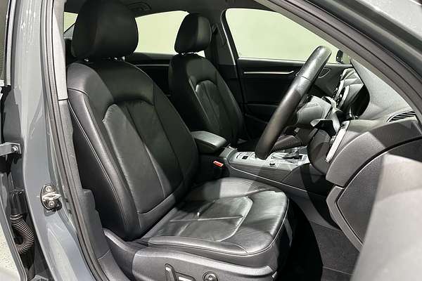 2019 Audi A3 35 TFSI S line plus 8V