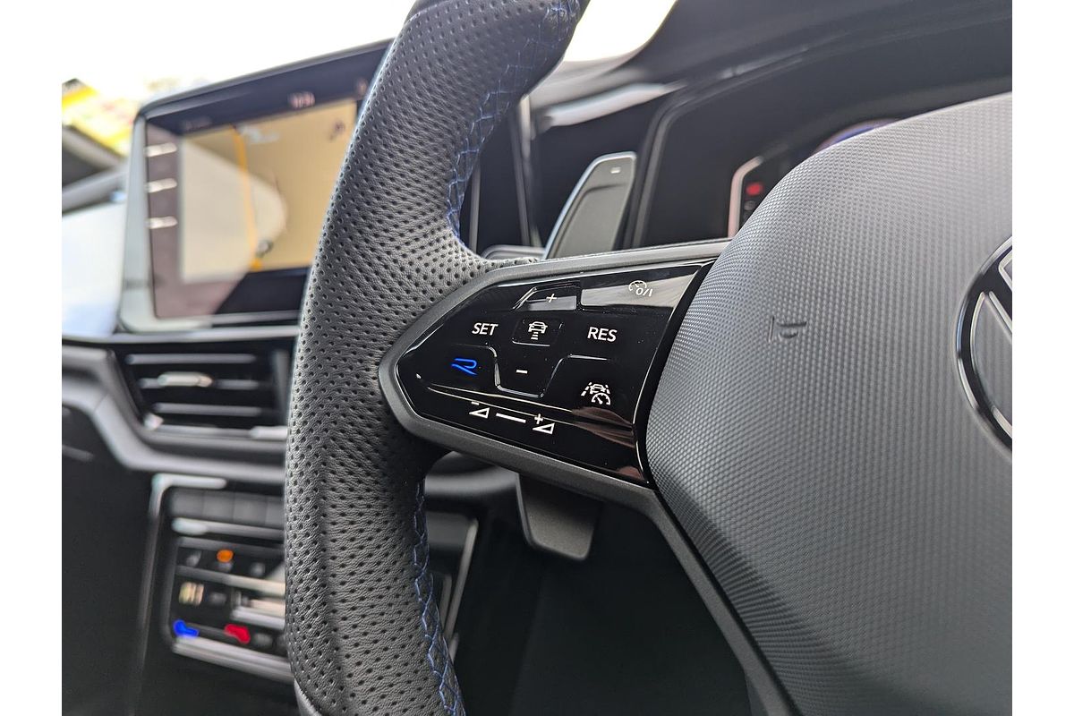 2024 Volkswagen T-Roc R D11