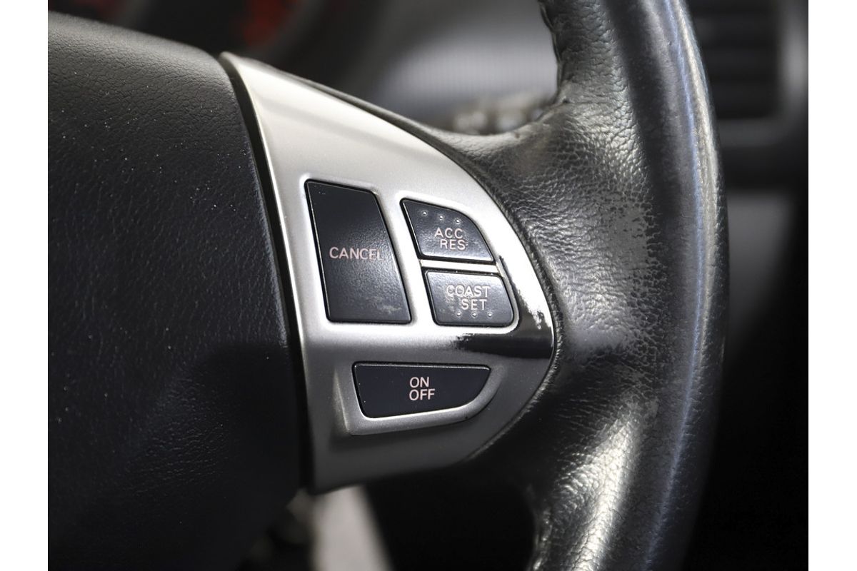 2014 Mitsubishi Triton GLX-R MN 4X4