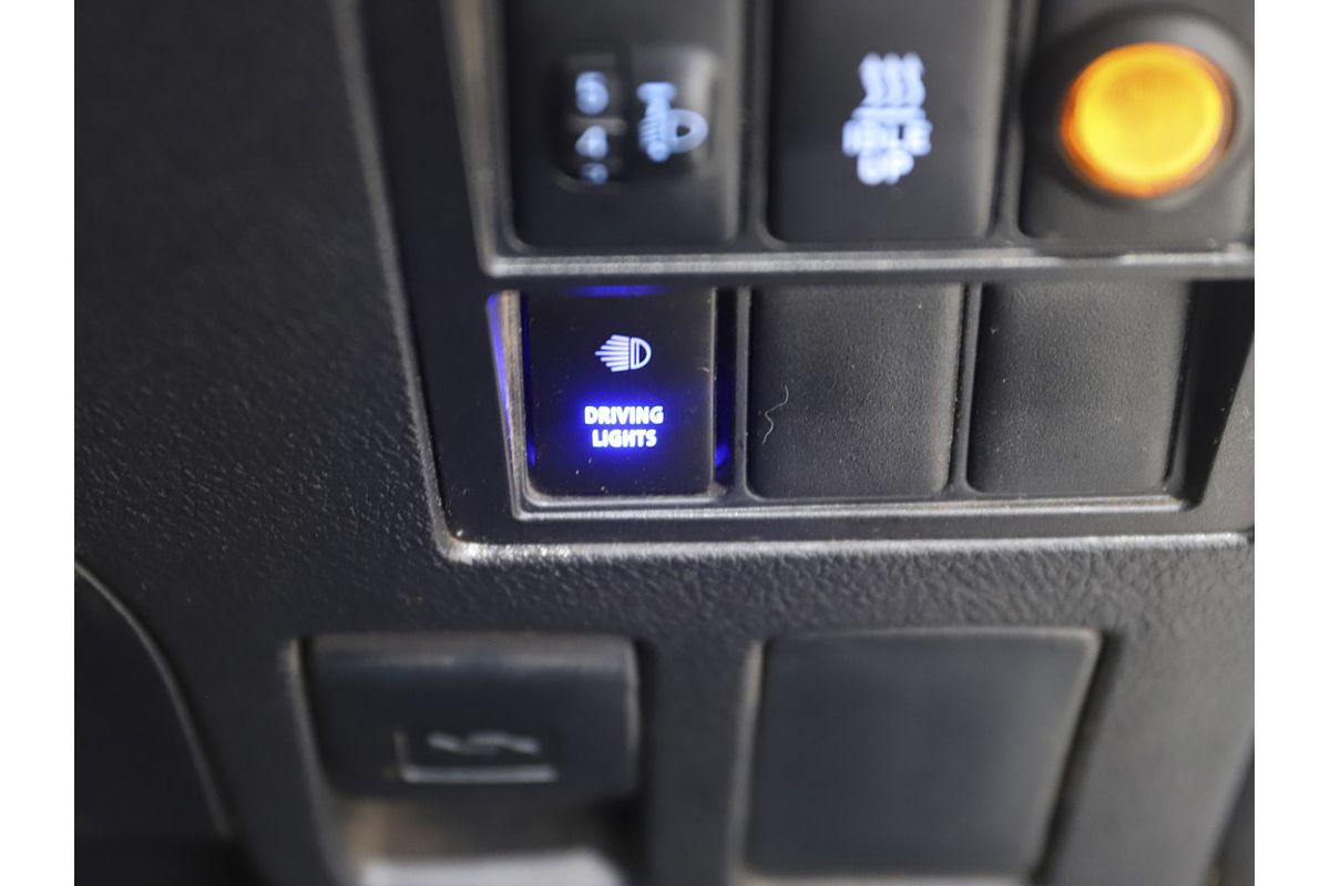 2018 Toyota Hilux SR GUN126R 4X4