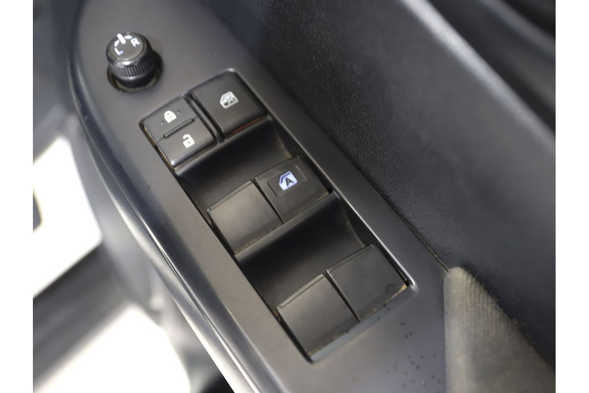 2018 Toyota Hilux SR GUN126R 4X4