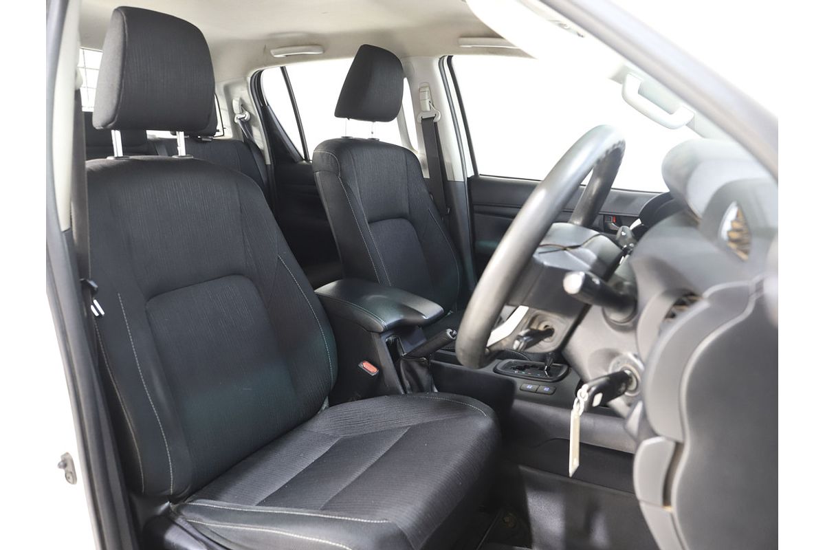 2018 Toyota Hilux SR GUN126R 4X4