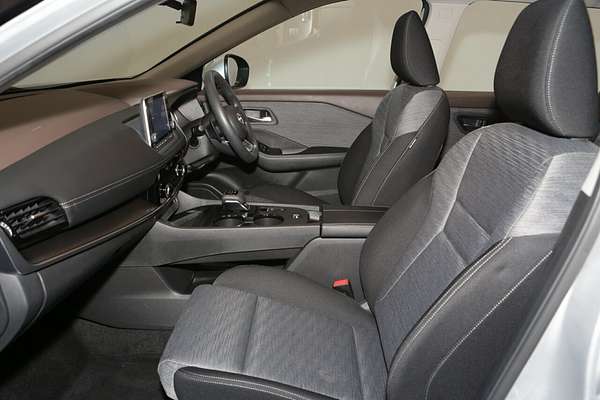 2023 Nissan X-TRAIL ST T33