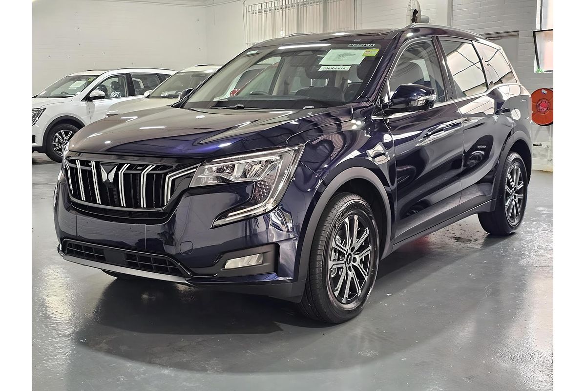 2025 Mahindra XUV700 AX7L