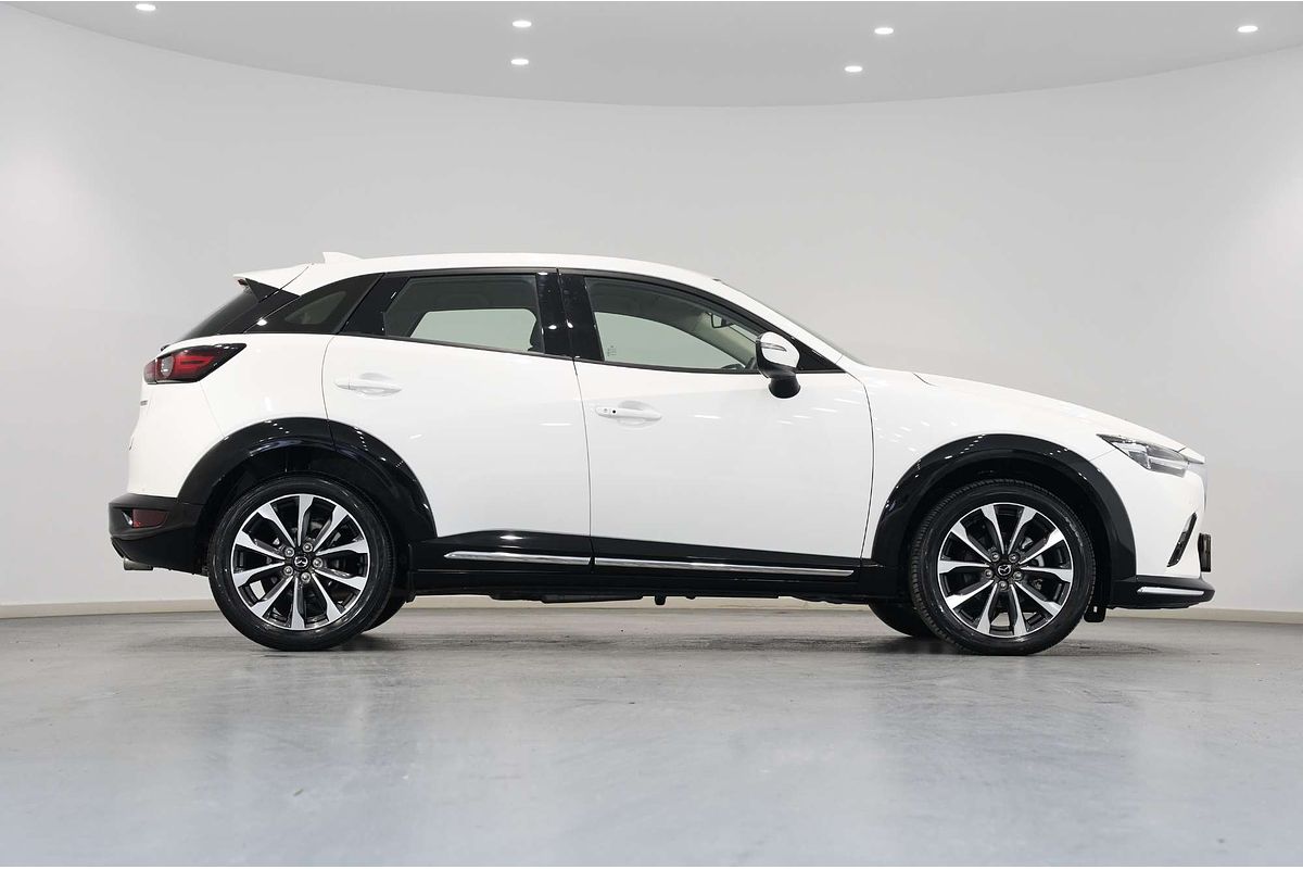 2023 Mazda CX-3 sTouring DK