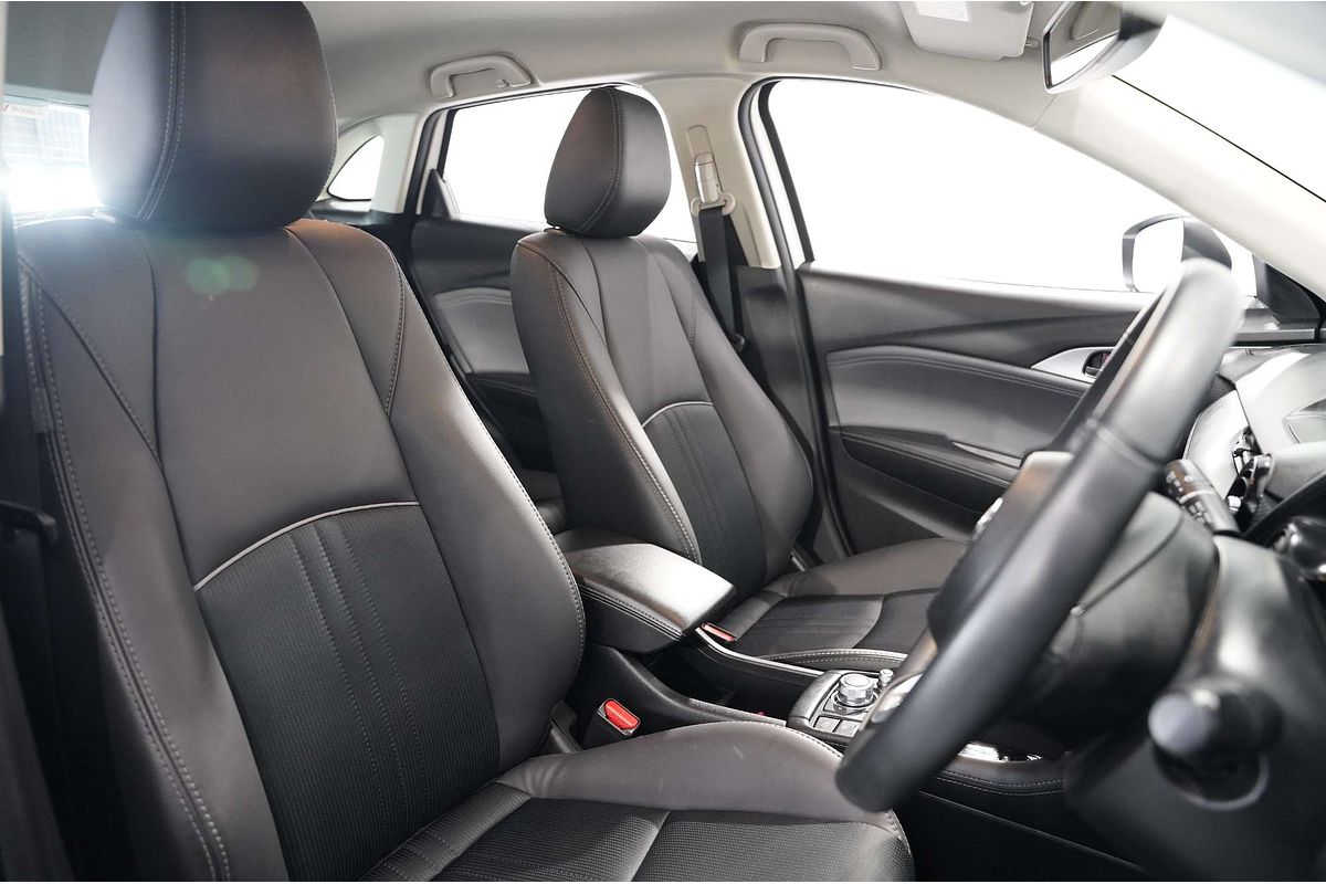 2023 Mazda CX-3 sTouring DK