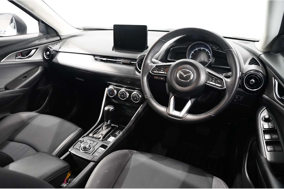 2023 Mazda CX-3 sTouring DK