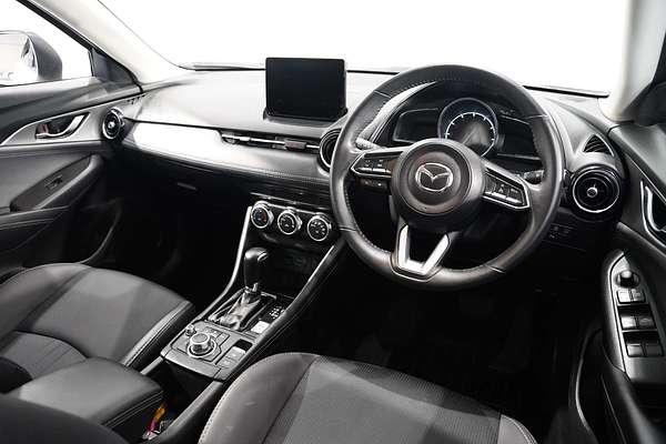 2023 Mazda CX-3 sTouring DK