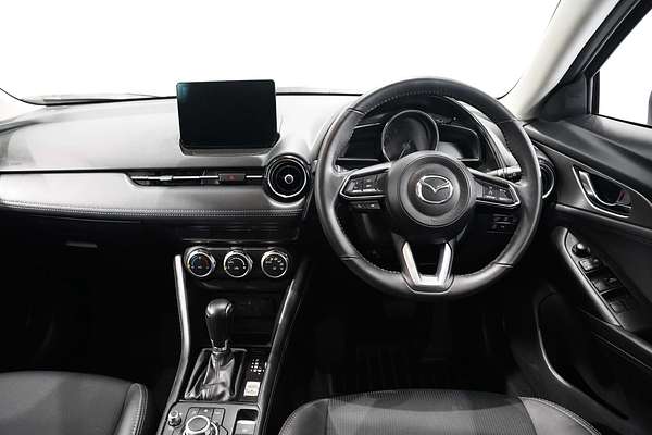 2023 Mazda CX-3 sTouring DK