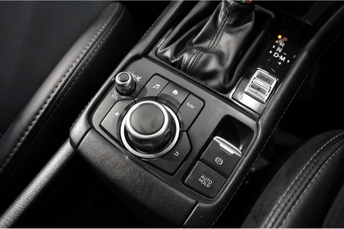 2023 Mazda CX-3 sTouring DK