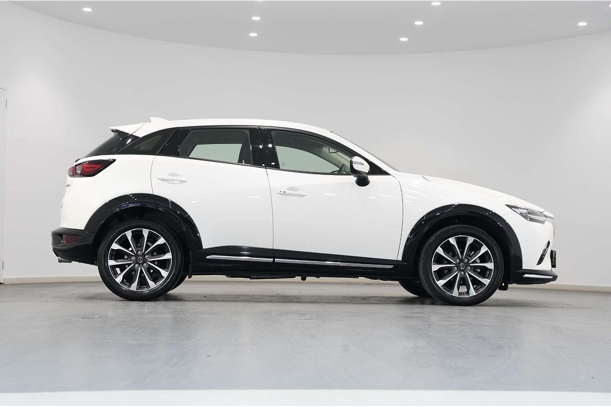 2023 Mazda CX-3 sTouring DK