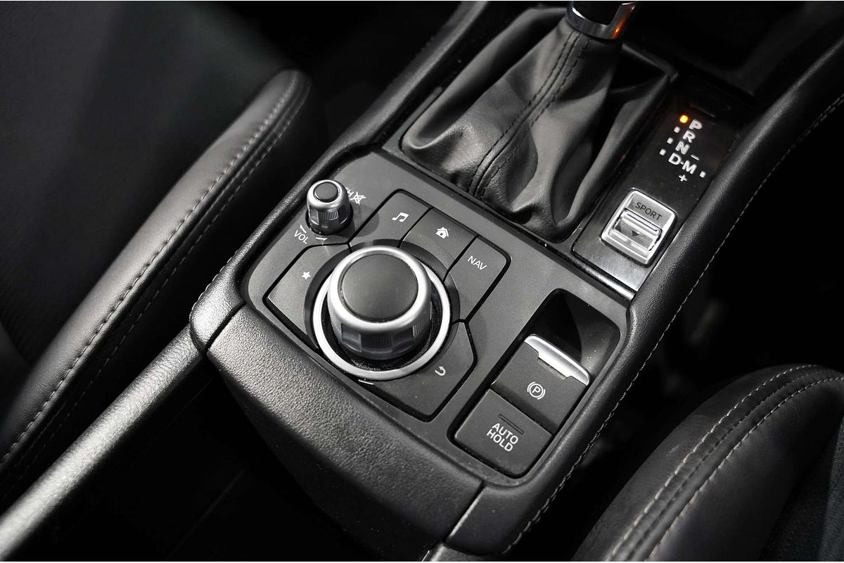 2023 Mazda CX-3 sTouring DK