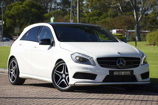 2015 Mercedes-Benz A-Class A200 W176