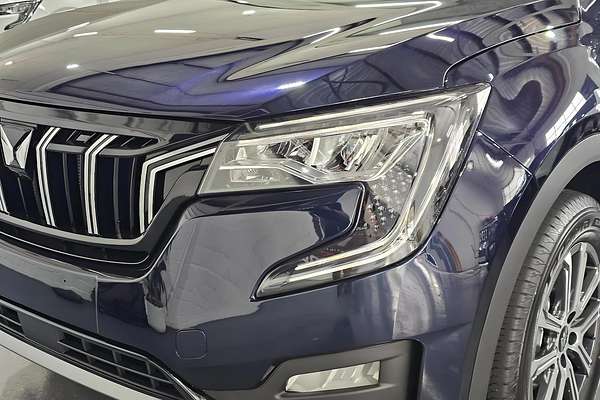 2025 Mahindra XUV700 AX7L