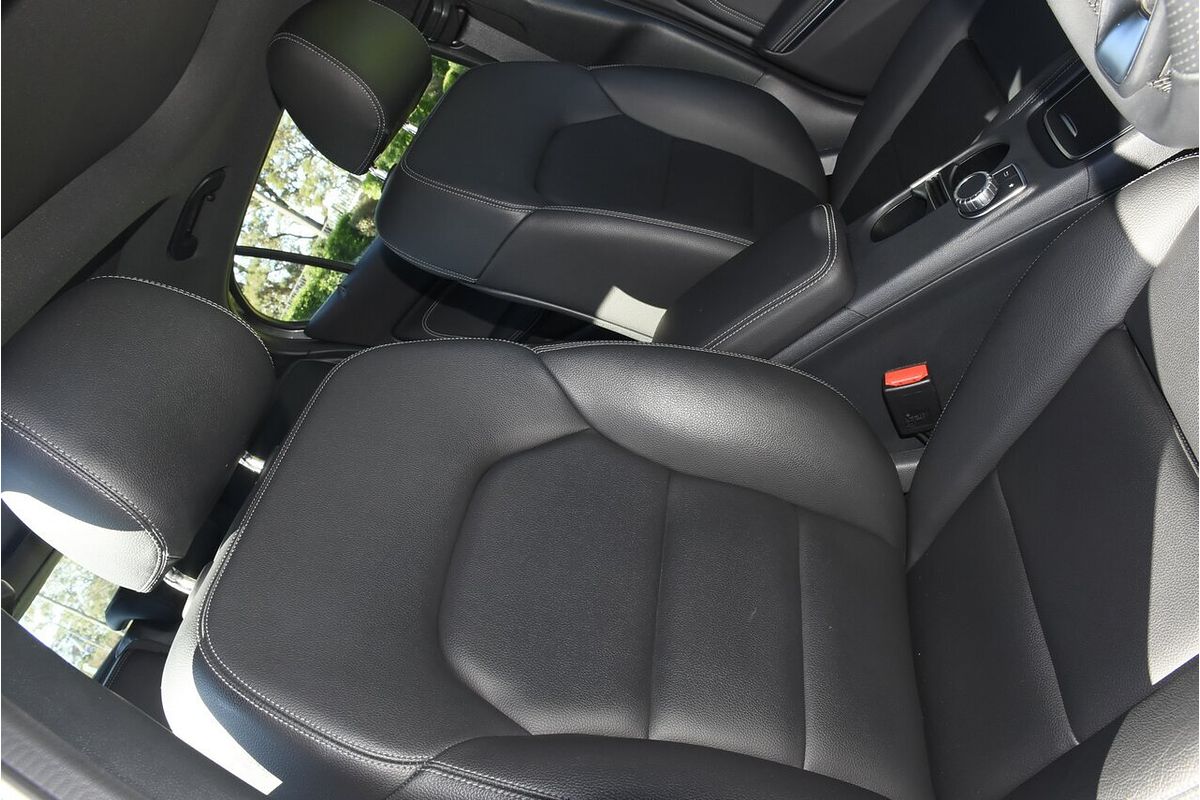 2019 Mercedes-Benz GLA-Class GLA250 X156
