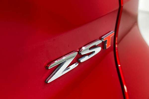 2023 MG ZST Essence
