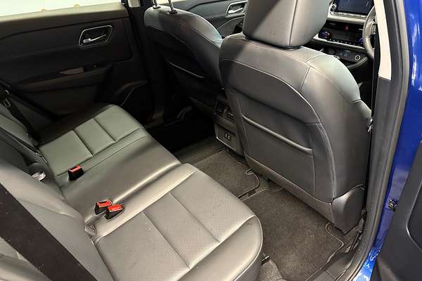 2024 Nissan X-TRAIL ST-L T33