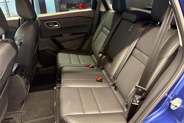 2024 Nissan X-TRAIL ST-L T33