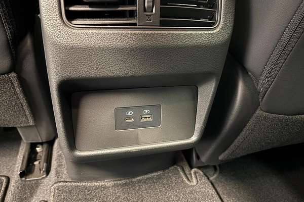 2024 Nissan X-TRAIL ST-L T33