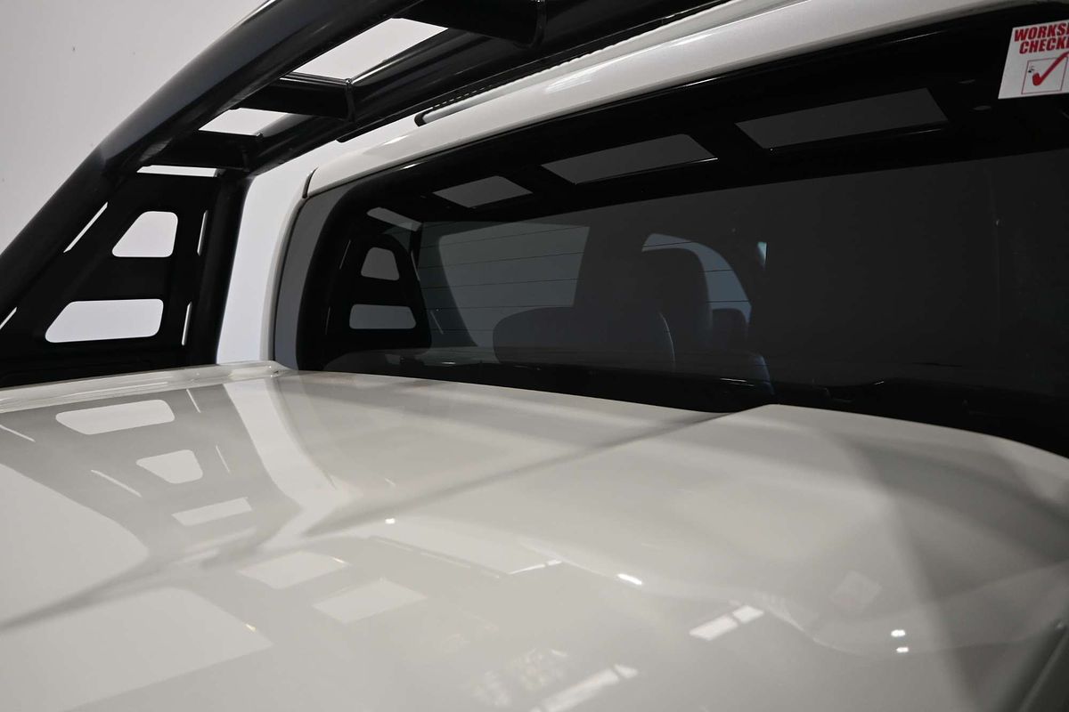 2019 Toyota Hilux Rogue GUN126R 4X4