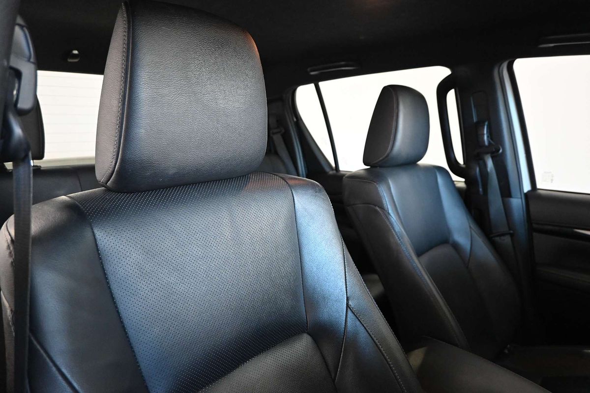 2019 Toyota Hilux Rogue GUN126R 4X4