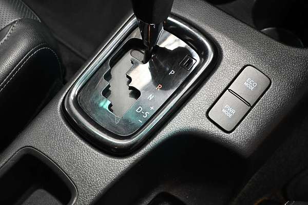 2019 Toyota Hilux Rogue GUN126R 4X4