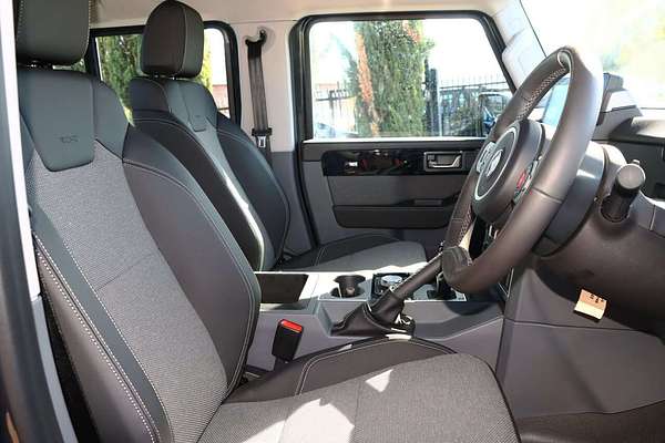 2024 INEOS Grenadier Quartermaster 4X4