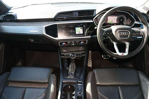2022 Audi Q3 40 TFSI S line F3