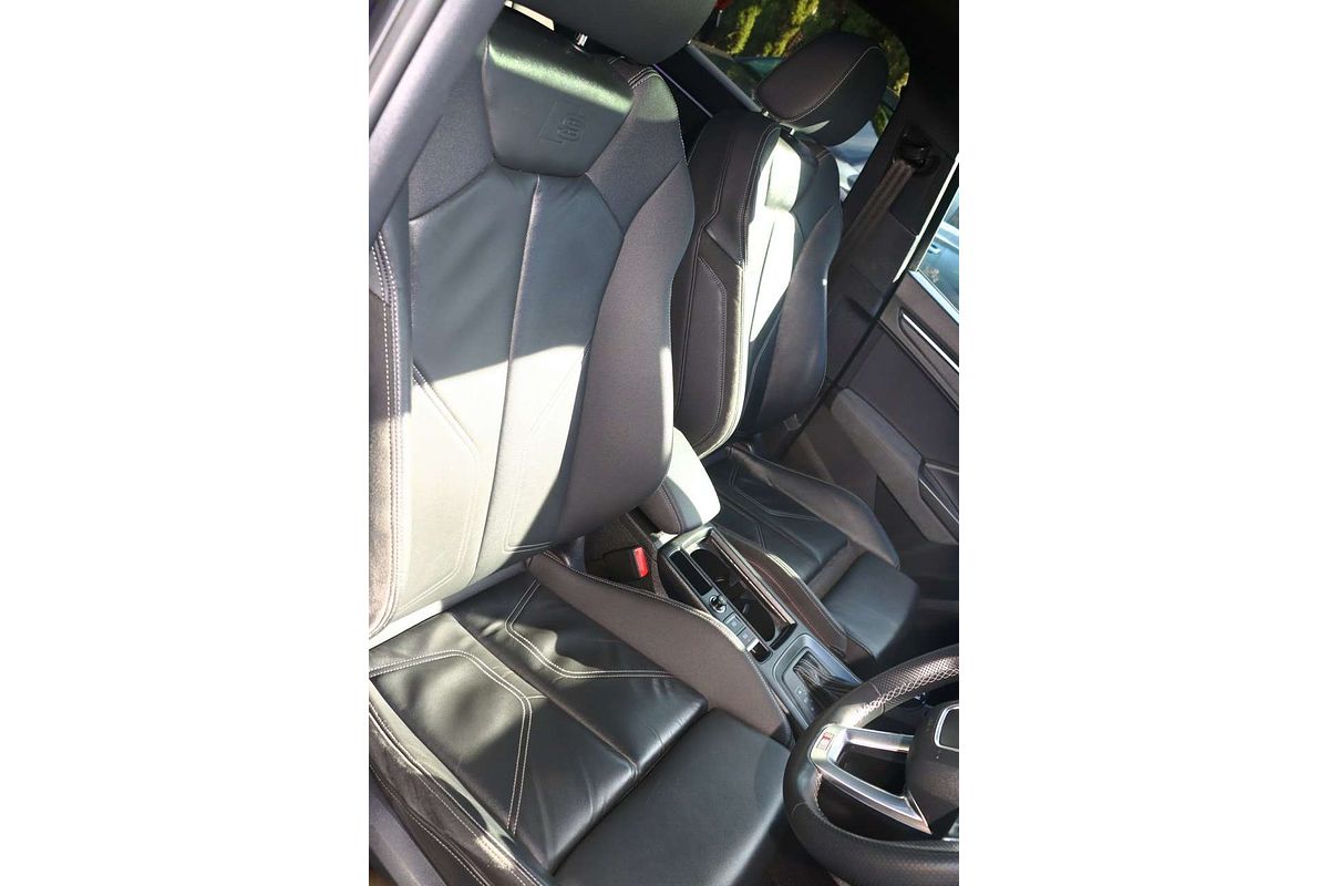 2022 Audi Q3 40 TFSI S line F3
