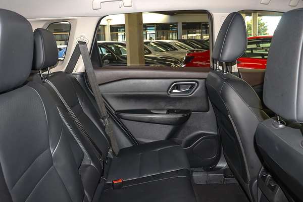 2023 Nissan X-TRAIL ST-L T33