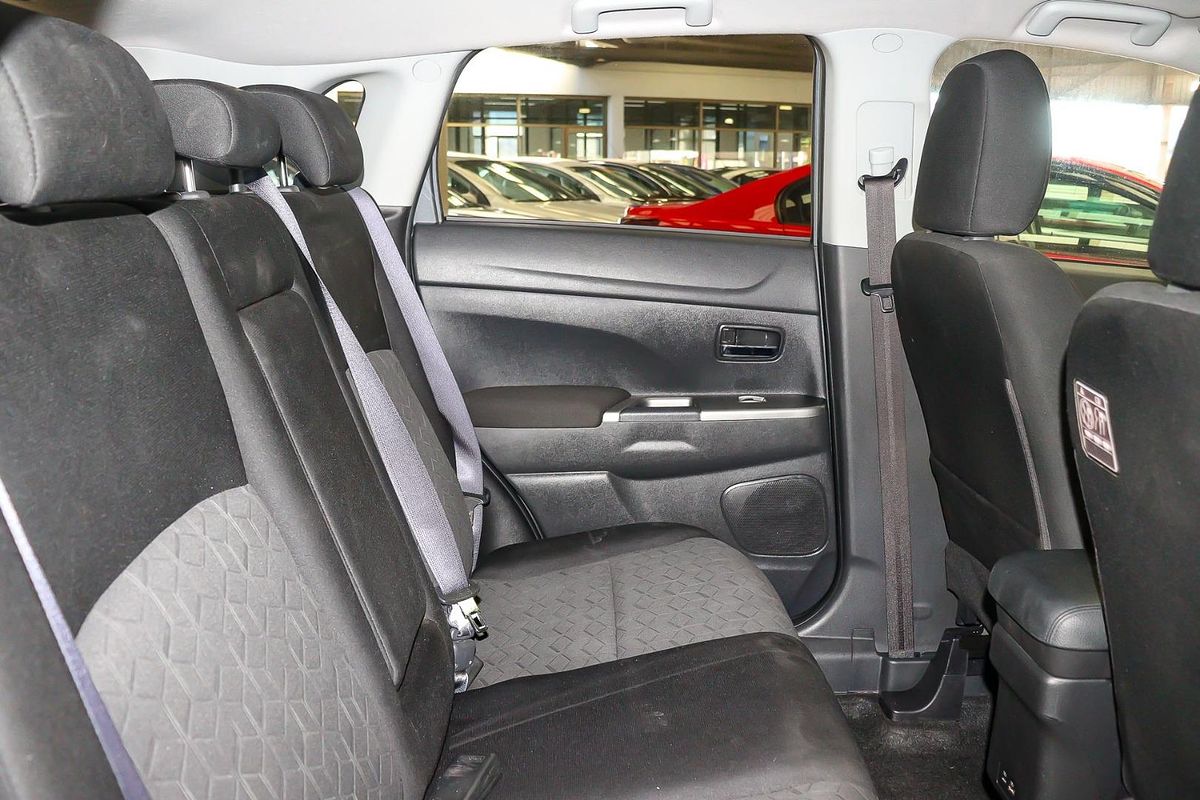 2022 Mitsubishi ASX ES Plus XD