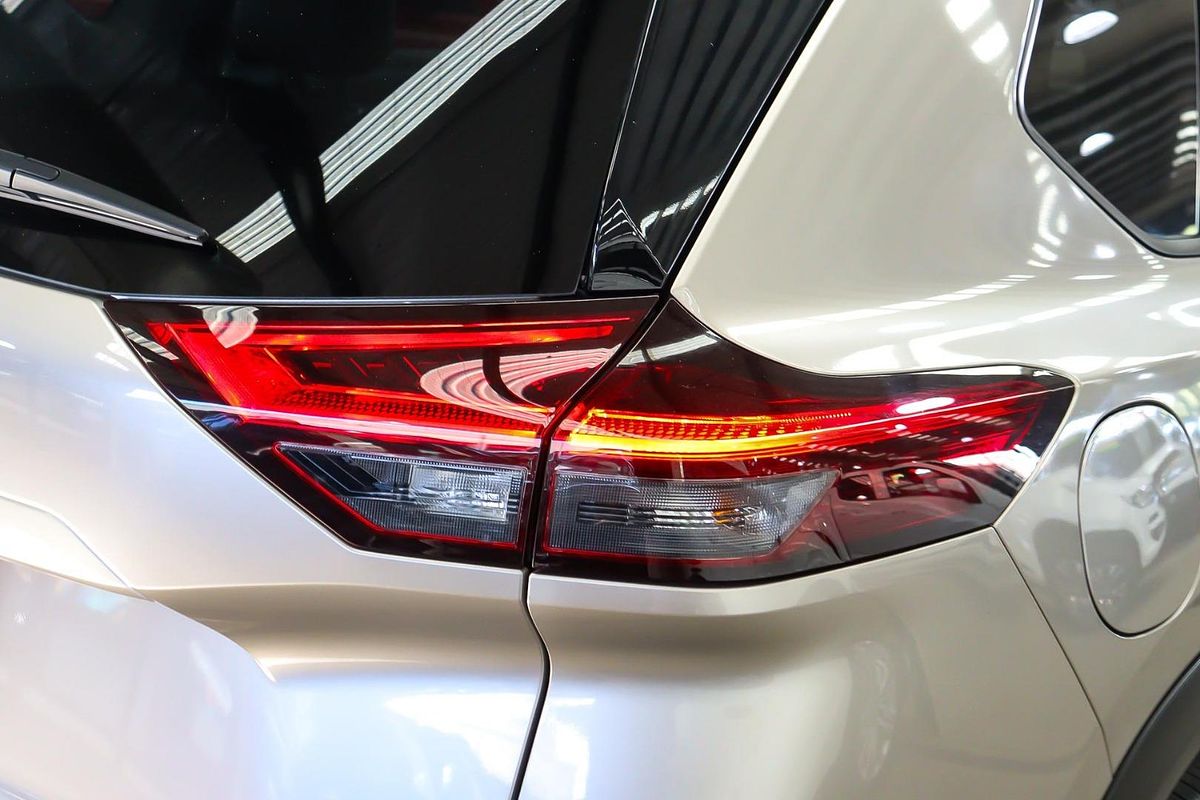 2023 Nissan X-TRAIL ST-L T33