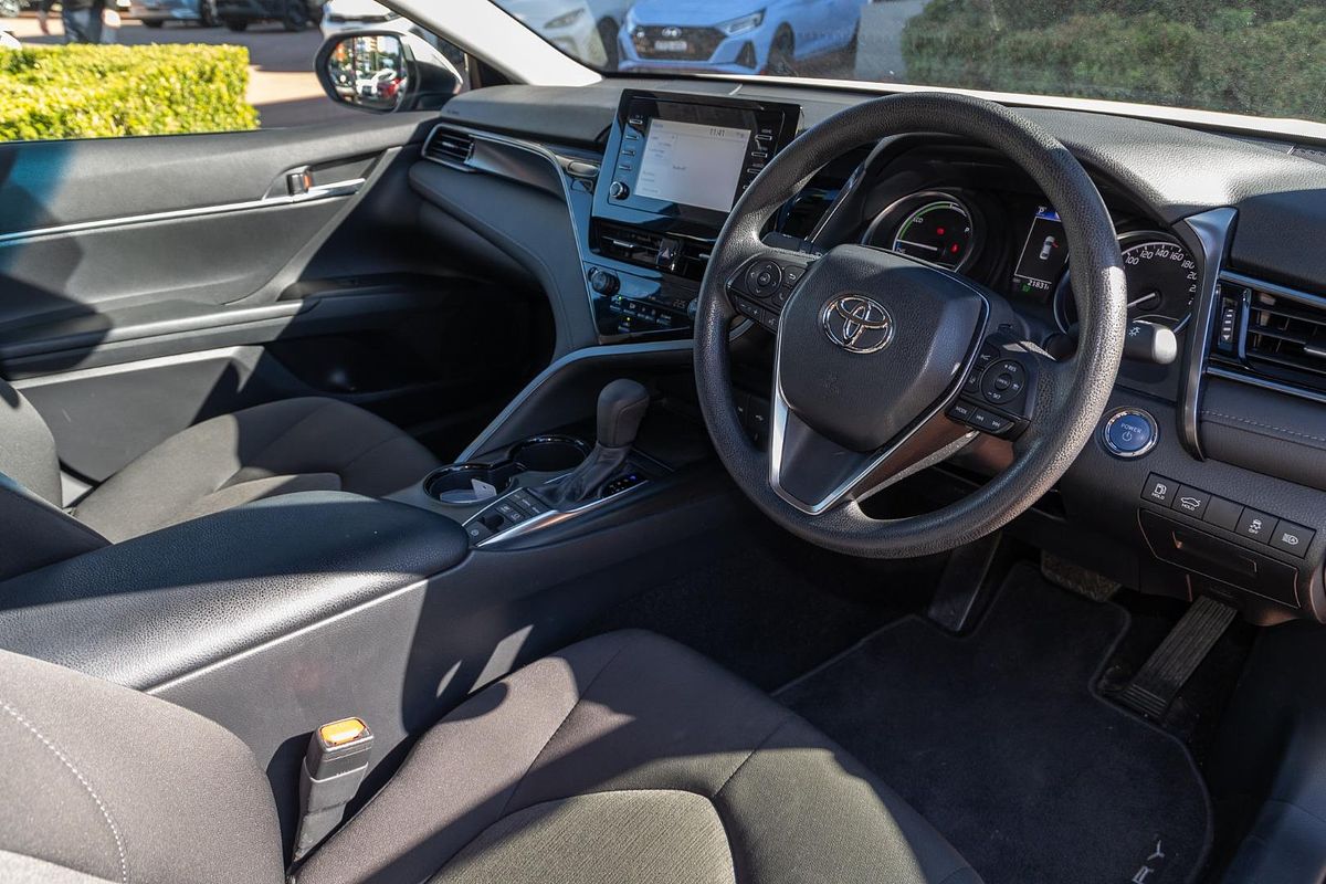 2024 Toyota Camry Ascent AXVH70R