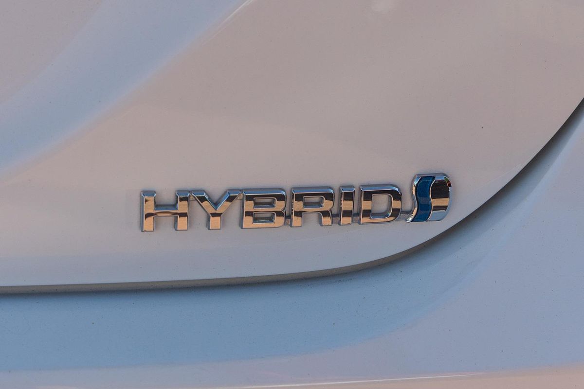 2024 Toyota Camry Ascent AXVH70R