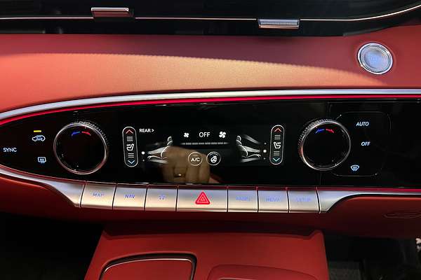 2024 Genesis GV70 2.5T AWD JK.V2