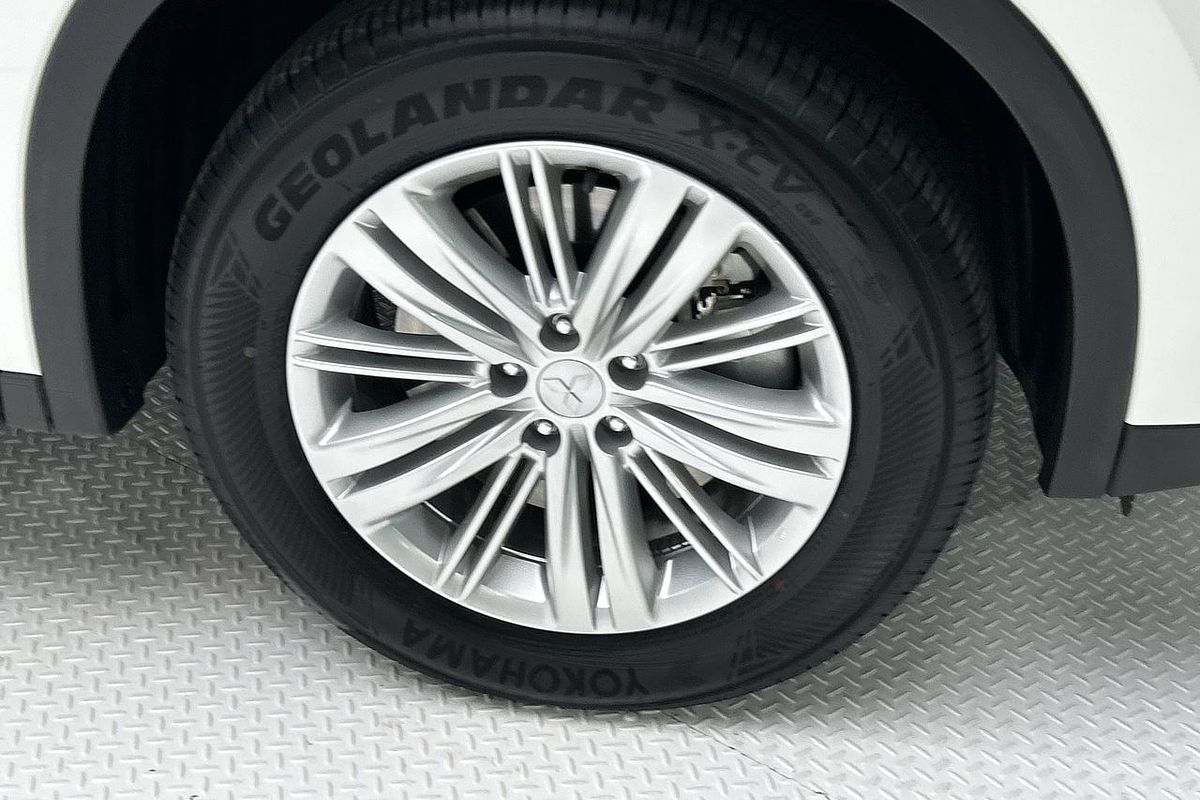 2024 Mitsubishi Outlander LS ZM