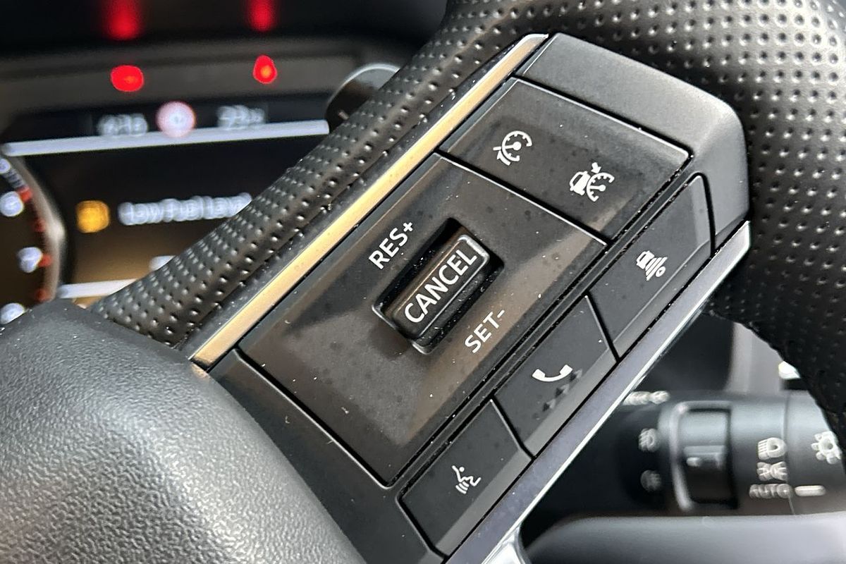 2024 Mitsubishi Outlander LS ZM