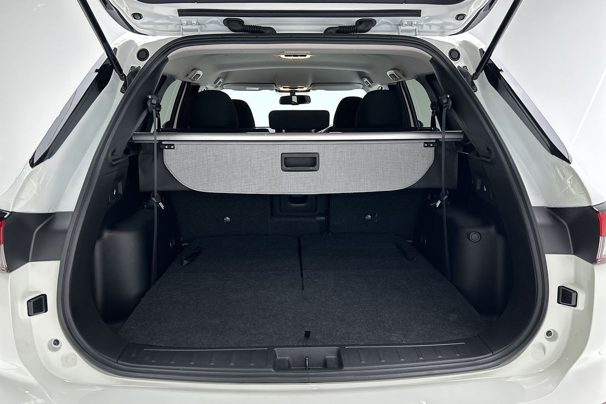 2024 Mitsubishi Outlander LS ZM