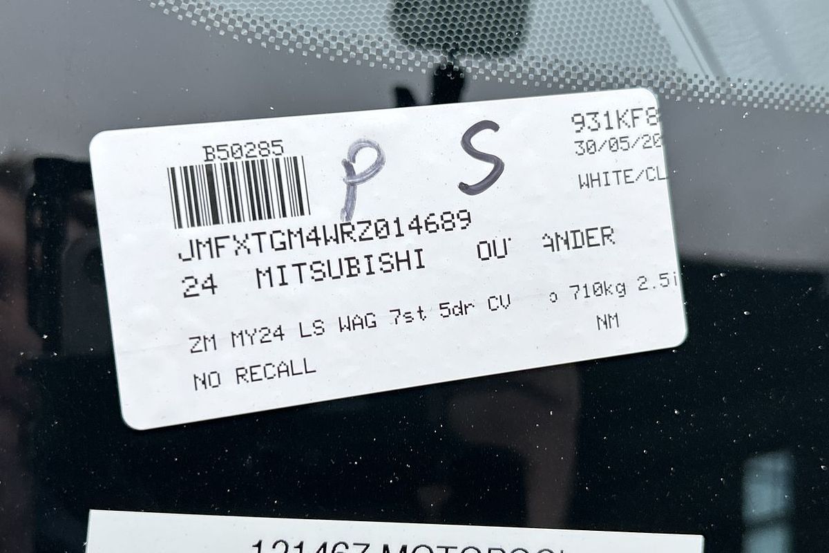 2024 Mitsubishi Outlander LS ZM