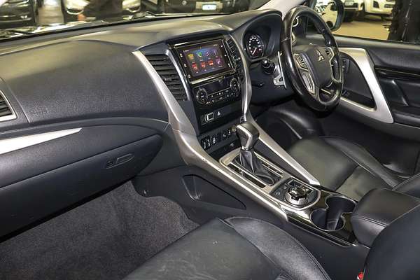 2017 Mitsubishi Pajero Sport Exceed QE
