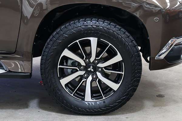 2017 Mitsubishi Pajero Sport Exceed QE