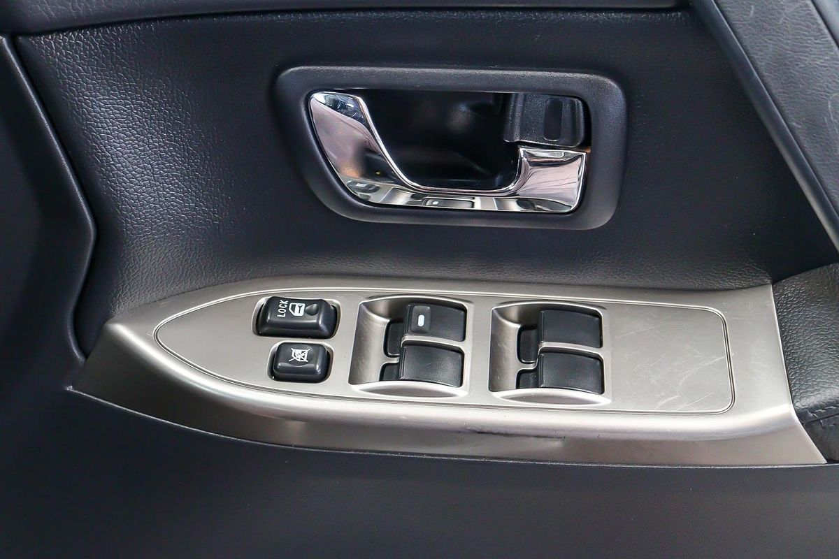 2019 Mitsubishi Pajero GLX NX