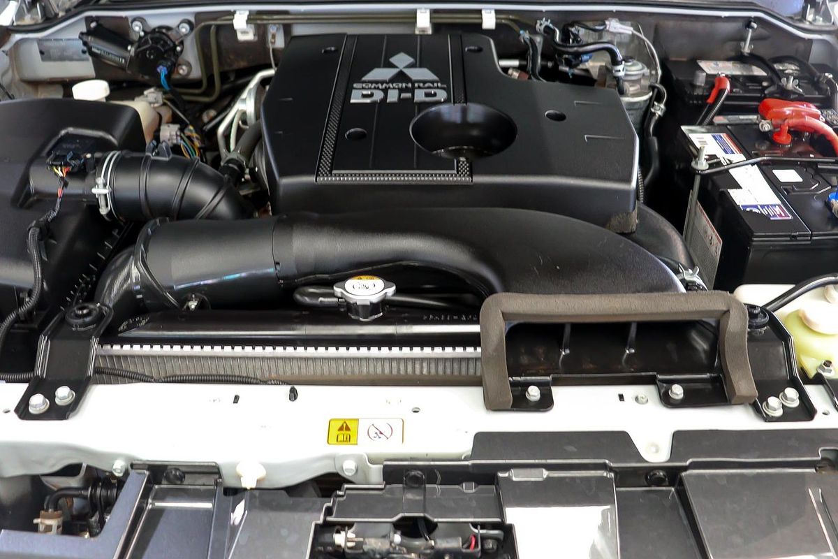 2019 Mitsubishi Pajero GLX NX