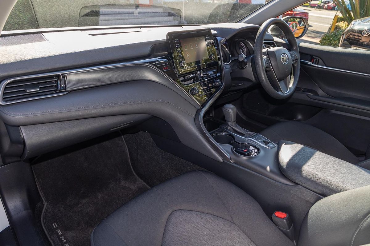 2022 Toyota Camry Ascent AXVH70R