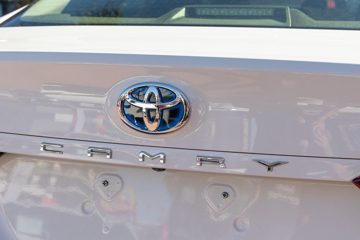 2022 Toyota Camry Ascent AXVH70R