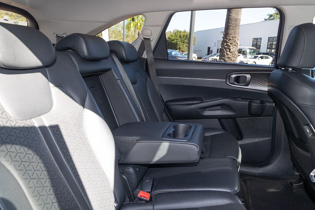 2021 Kia Sorento Sport+ MQ4