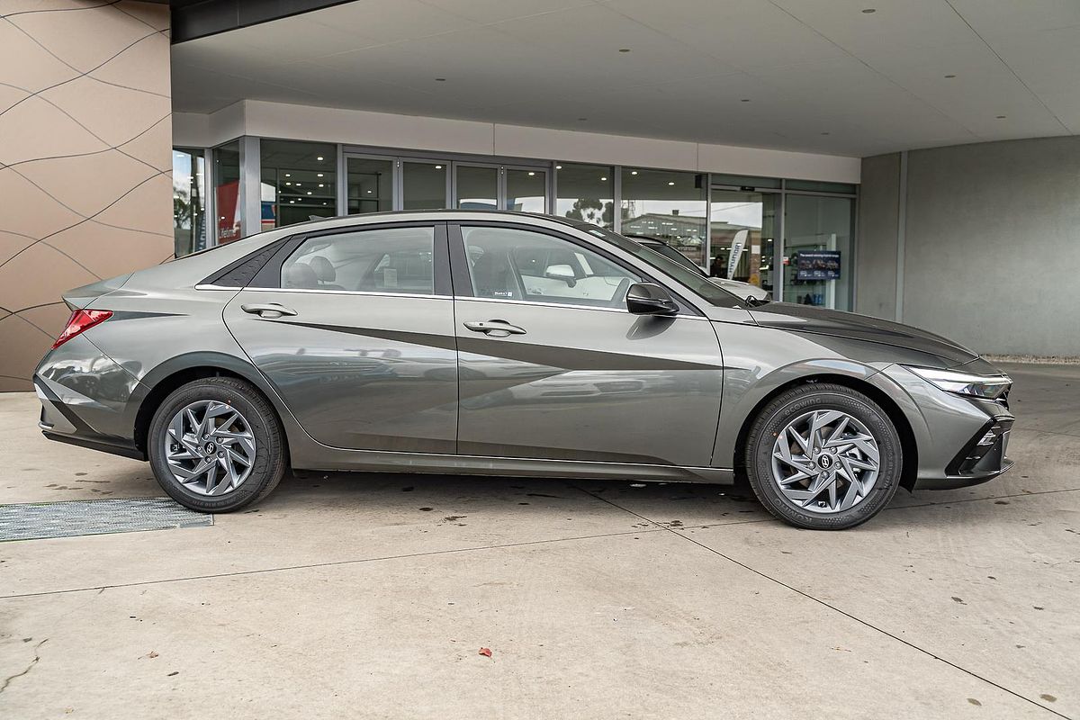 2025 Hyundai i30 Elite Hybrid CN7.V2