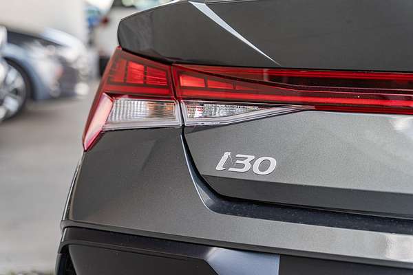 2025 Hyundai i30 Elite Hybrid CN7.V2