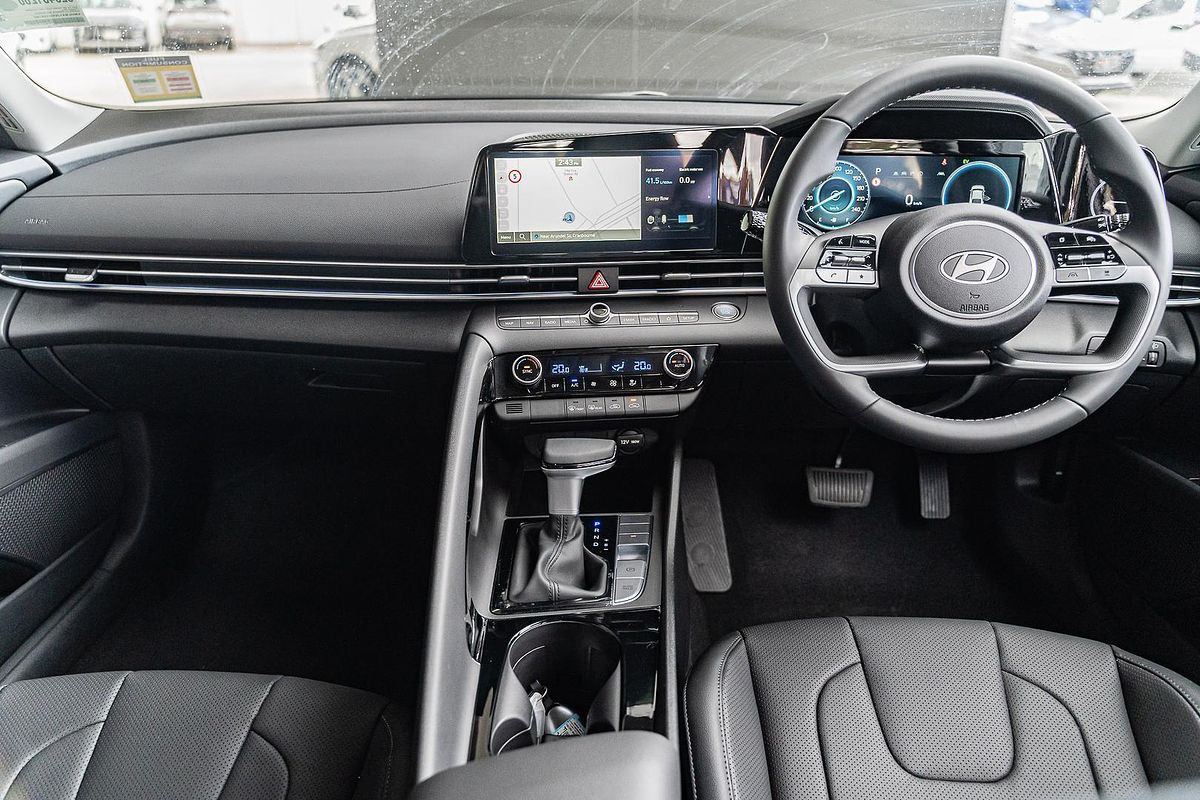 2025 Hyundai i30 Elite Hybrid CN7.V2
