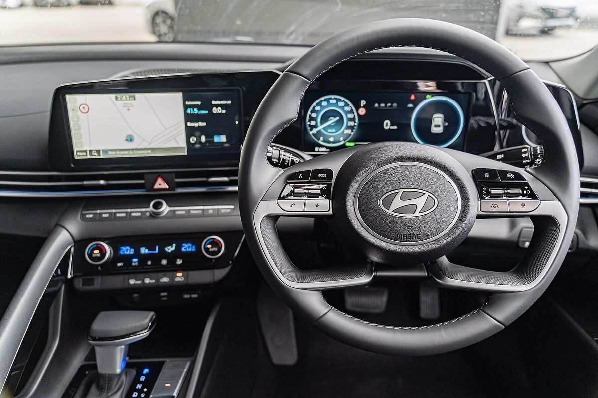 2025 Hyundai i30 Elite Hybrid CN7.V2